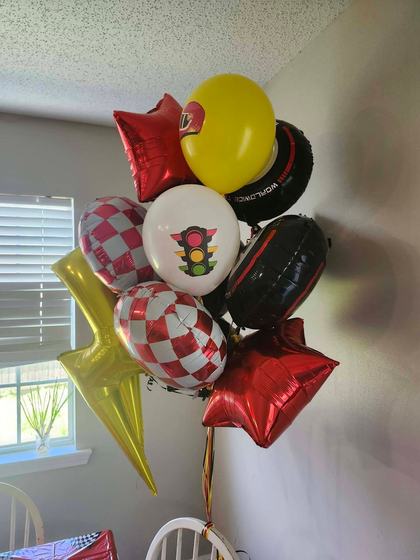 Organic Latex and Foil Balloons Bouquet