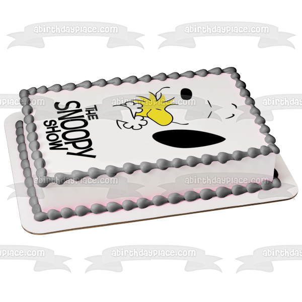 El show de Snoopy Snoopy y Woodstock abrazándose como adorno comestible para pastel Imagen ABPID53875