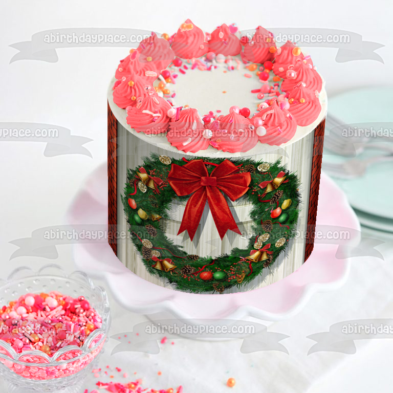 Corona navideña Lazo rojo Puerta de madera blanca Casa de ladrillo Adorno comestible para pastel Imagen ABPID50579