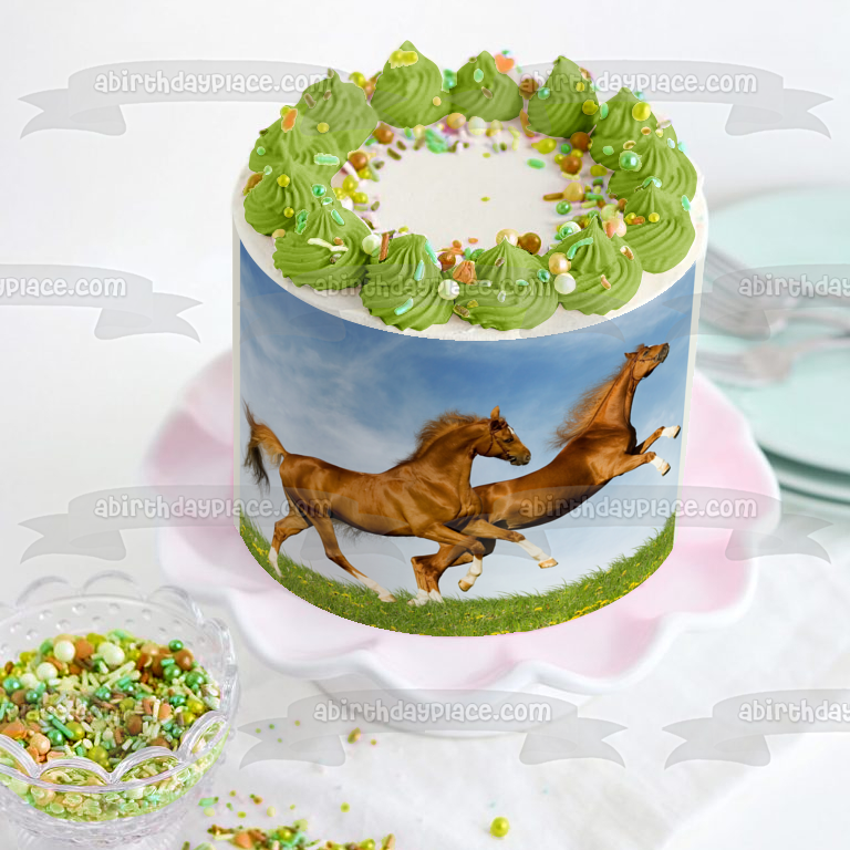Imagen de decoración comestible para tarta con caballos encabritados y caballos marrones ABPID50396