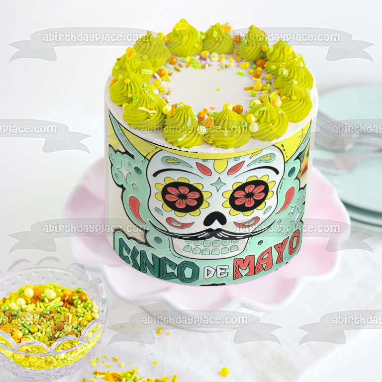 Imagen de adorno comestible para pastel de calavera de azúcar del Cinco de Mayo con un sombrero ABPID53793