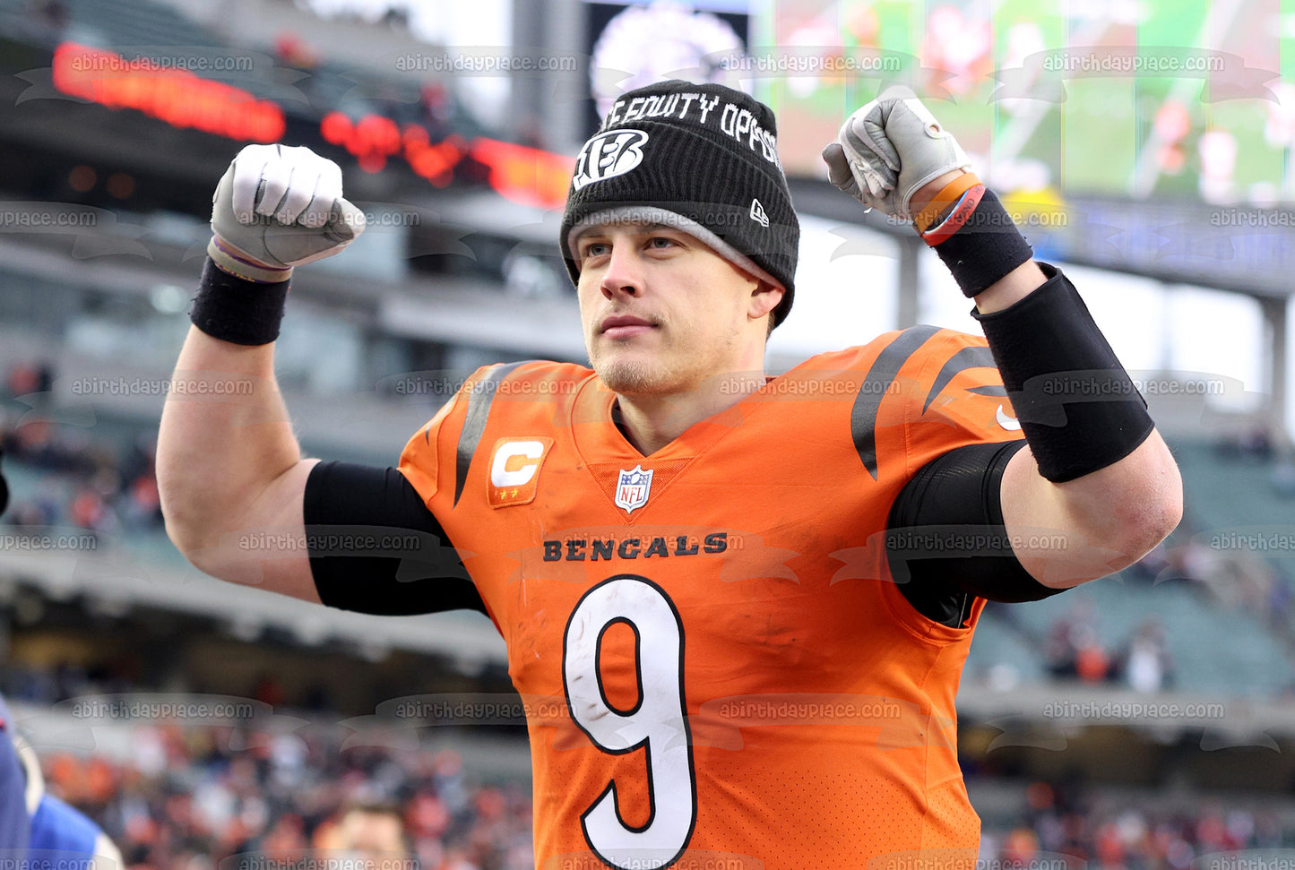 Cincinnati Bengals Quarterback Joe Burrow Edible Cake Topper Image ABPID55404