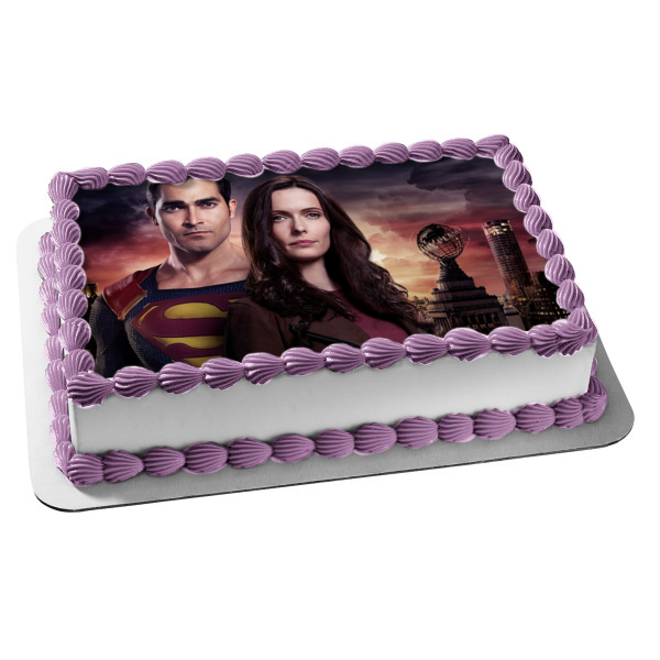 Superman and Lois DC Comics Edible Cake Topper Image ABPID53852