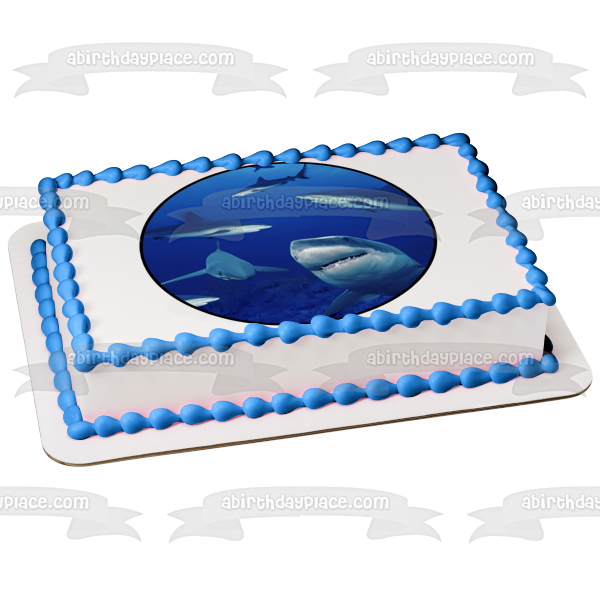Decoración comestible para tarta con tiburones nadando en el agua Imagen ABPID27740 