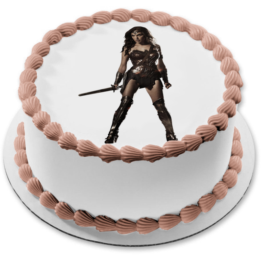Adorno comestible para tarta con traje metálico de Wonder Woman de DC Comics, imagen ABPID09676 