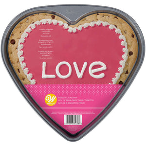 Giant Heart-Shaped Non-Stick Cookie Pan – A Birthday Place
