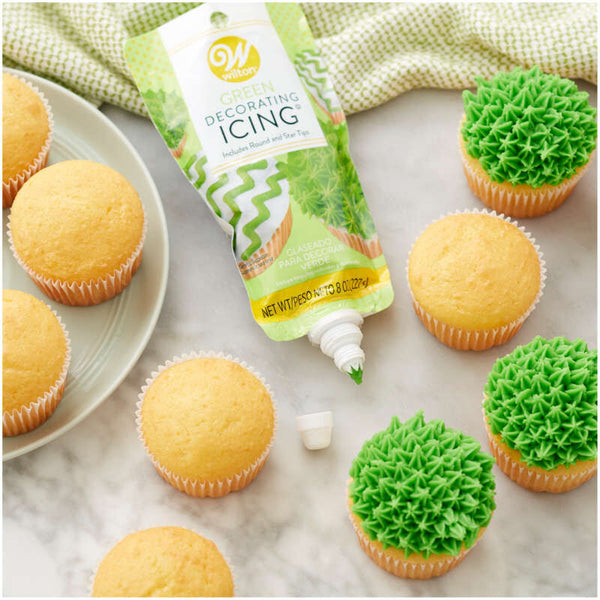 Green Icing Pouch with Tips, 8 oz.